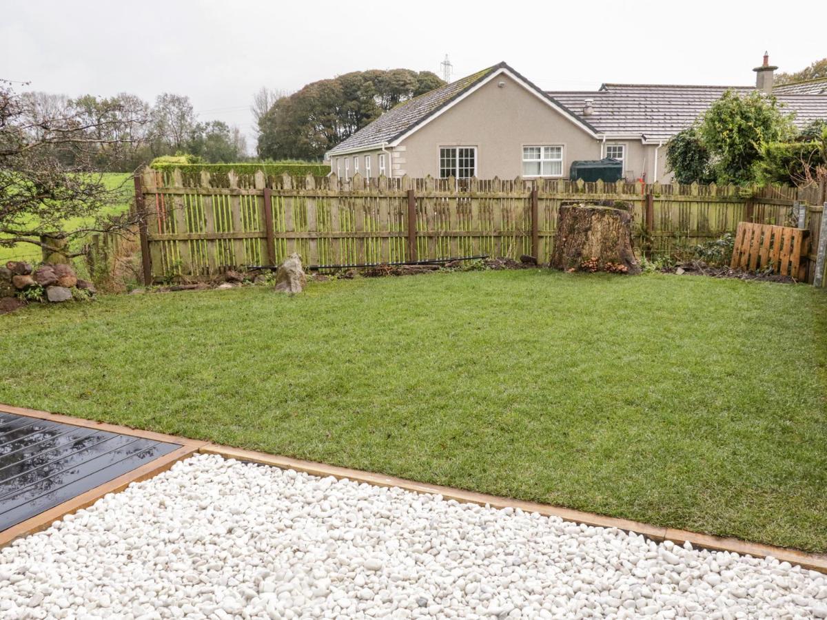 Villa 19A Lismenary Road à Ballyclare Extérieur photo